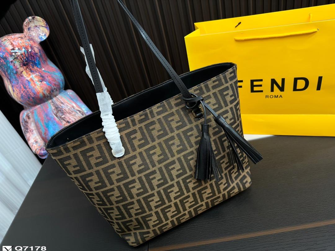Replica Fendi Bag 26*23CM