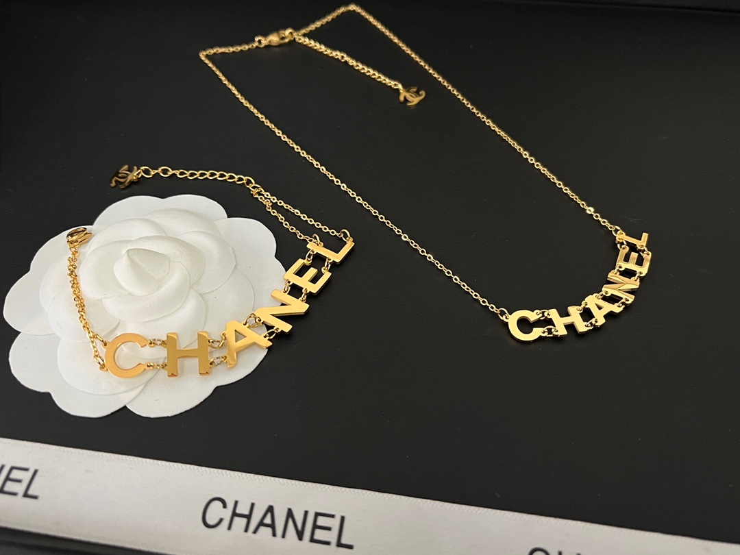 Replica CHANEL Necklace