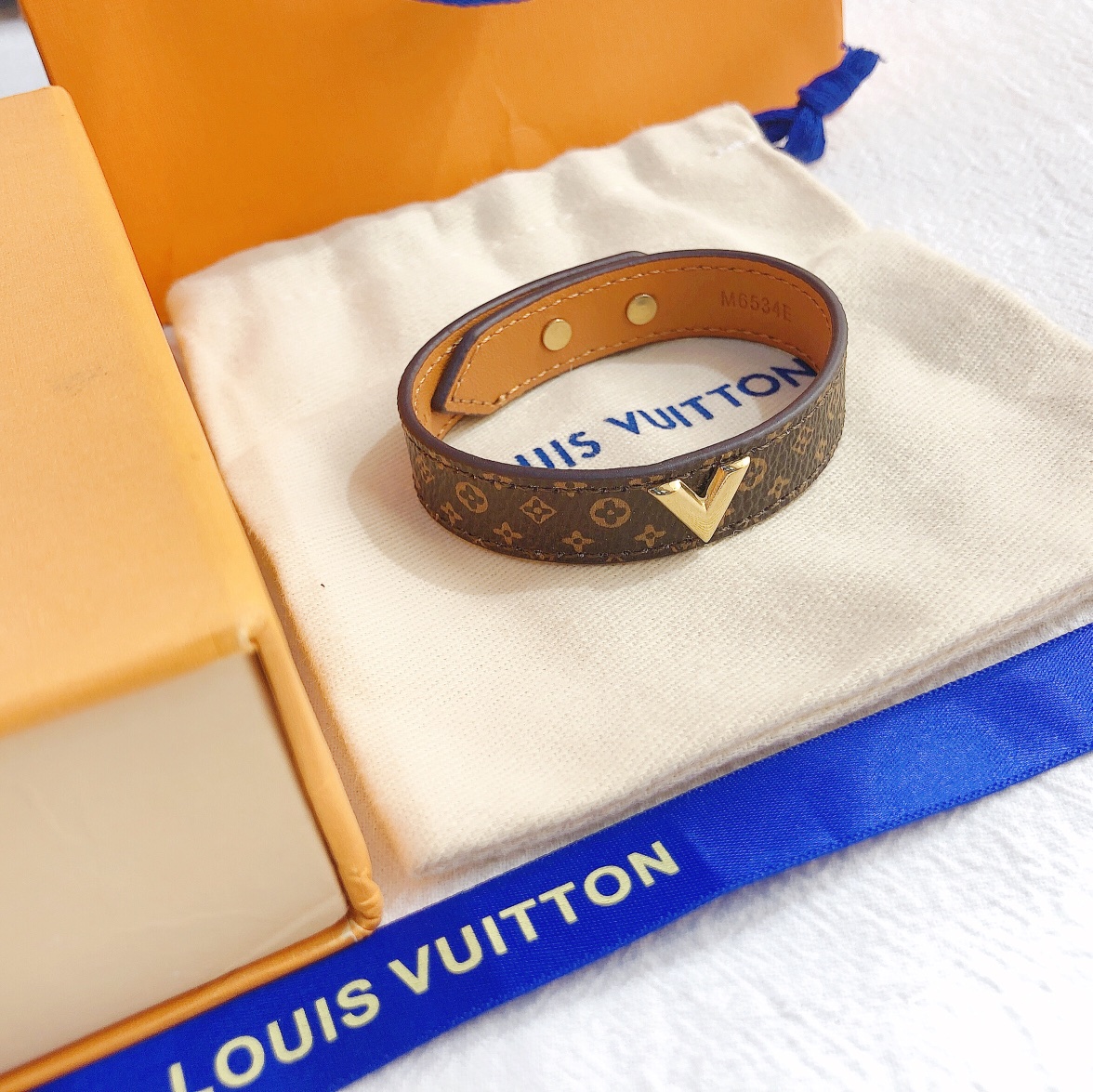 Replica LOUIS VUITTON Bangle