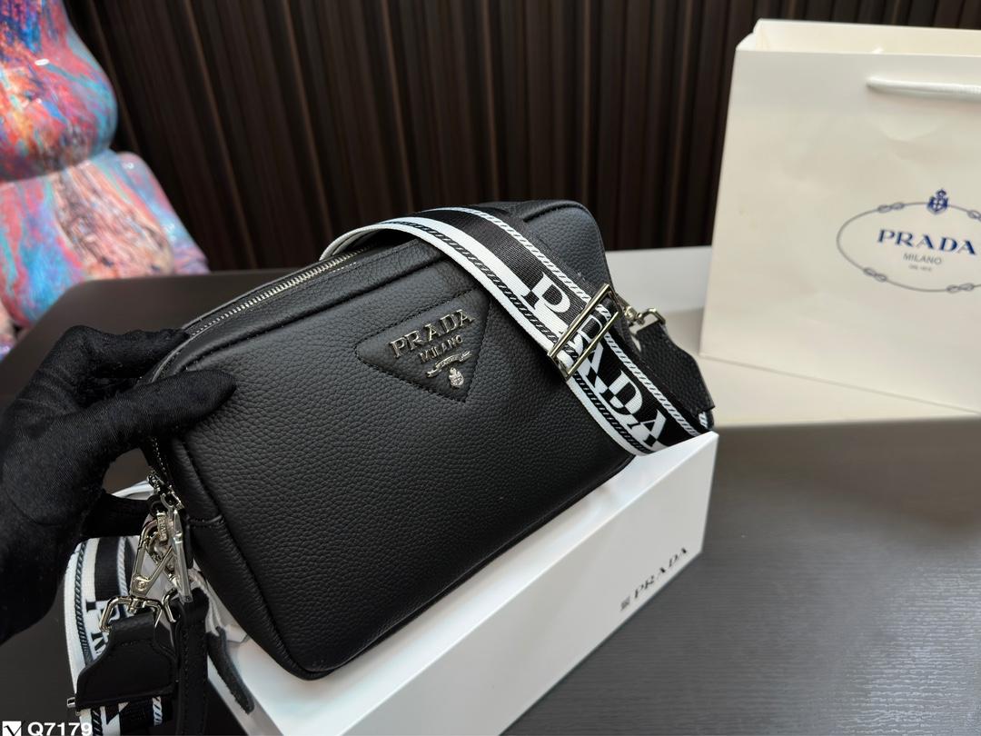 Replica Prada Bag 14*22CM