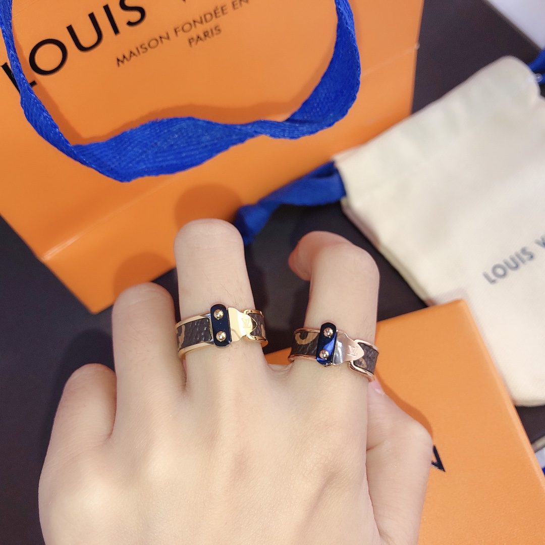 Replica LOUIS VUITTON Ring