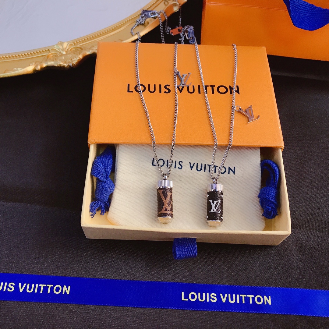 Replica LOUIS VUITTON Necklace