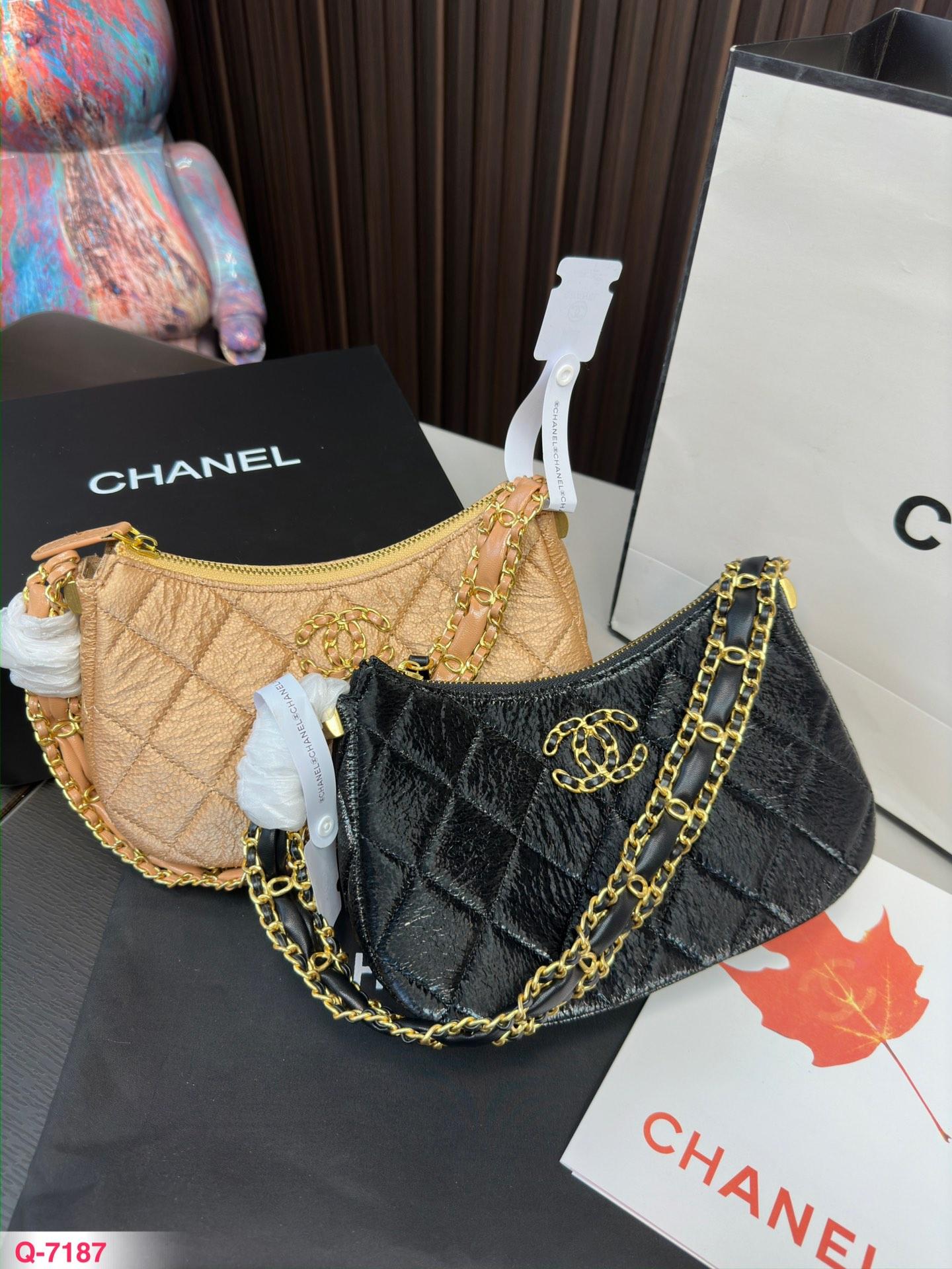 Replica Chanel Bag 13*23CM