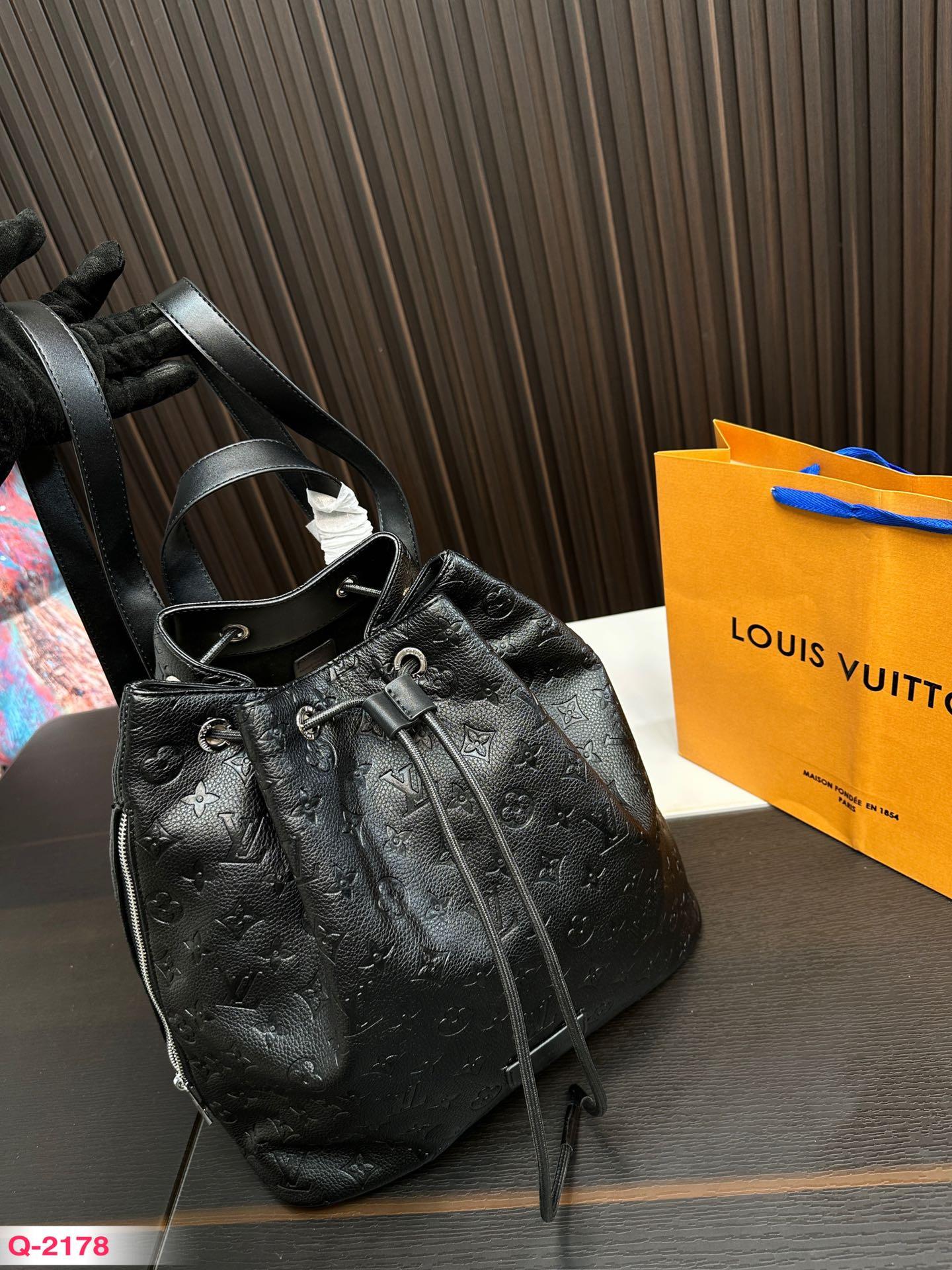 Replica Louis Vuitton Bag 32*32CM
