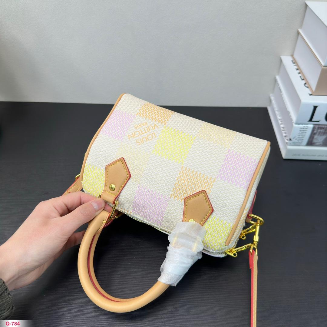 Replica Louis Vuitton Bag 20*14CM