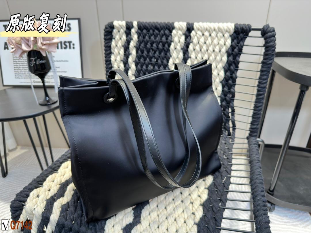 Replica Diesel Bag  36CM