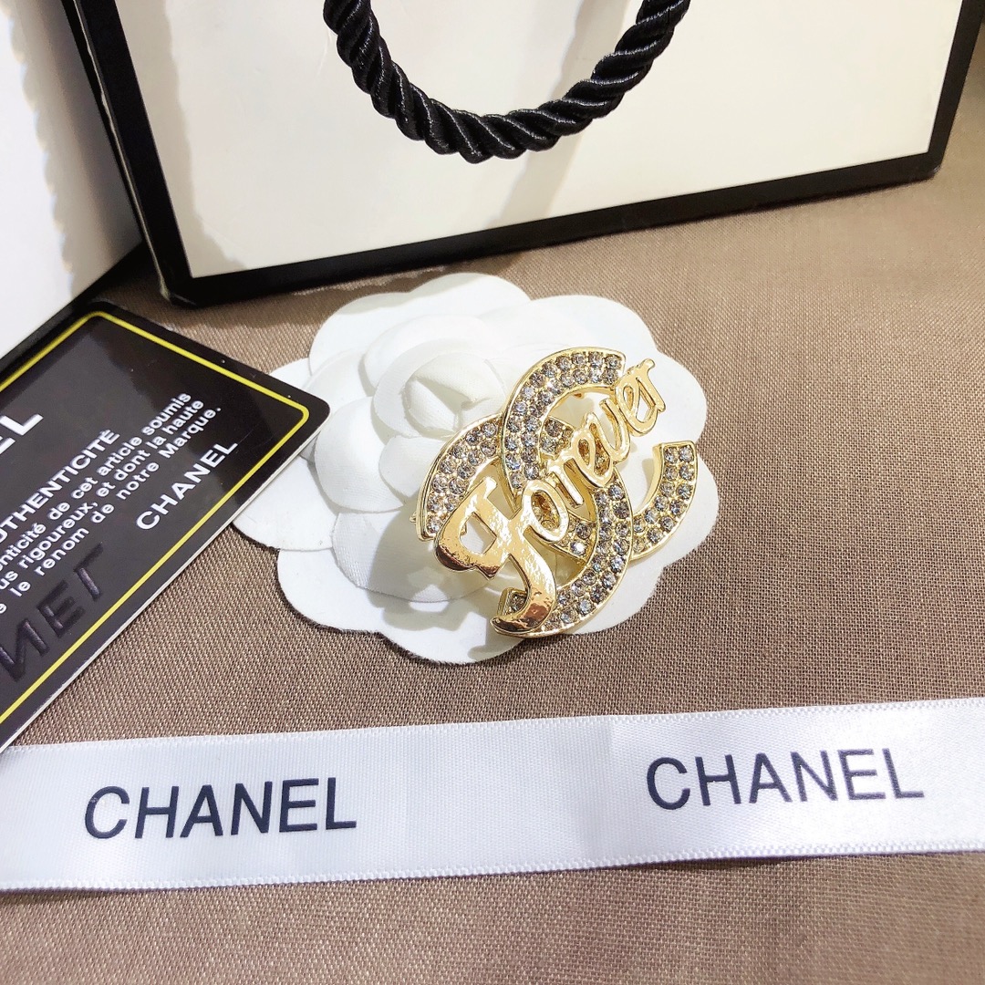 Replica CHANEL Brooch