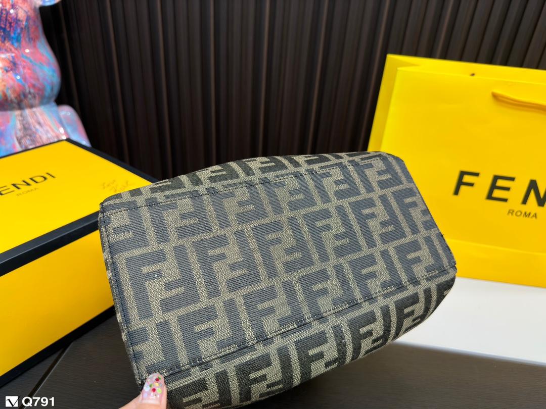 Replica Fendi Bag 27*26CM