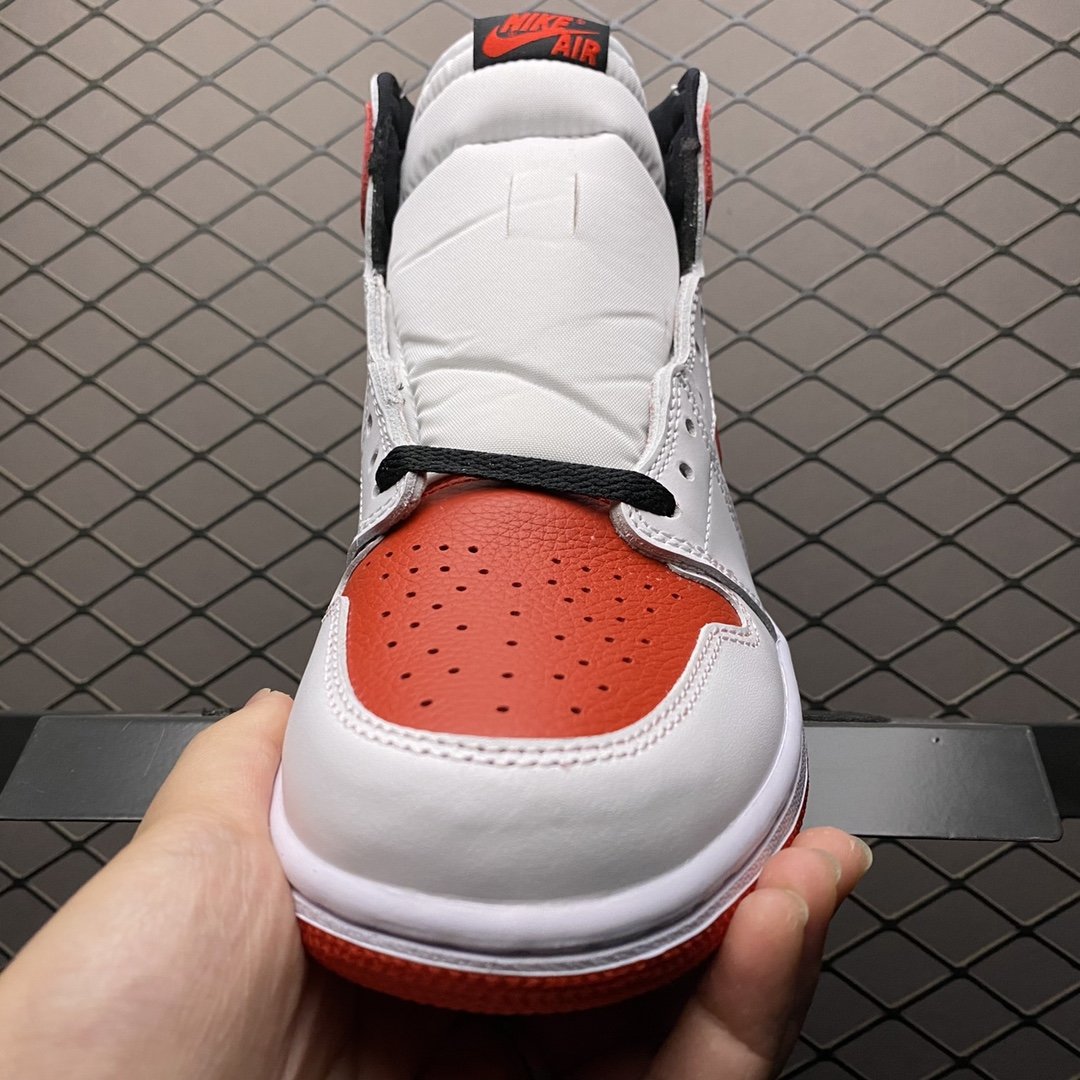 Replica Air Jordan Shoe Air Jordan 1 Retro High OGHeritageAJ1 555088-161