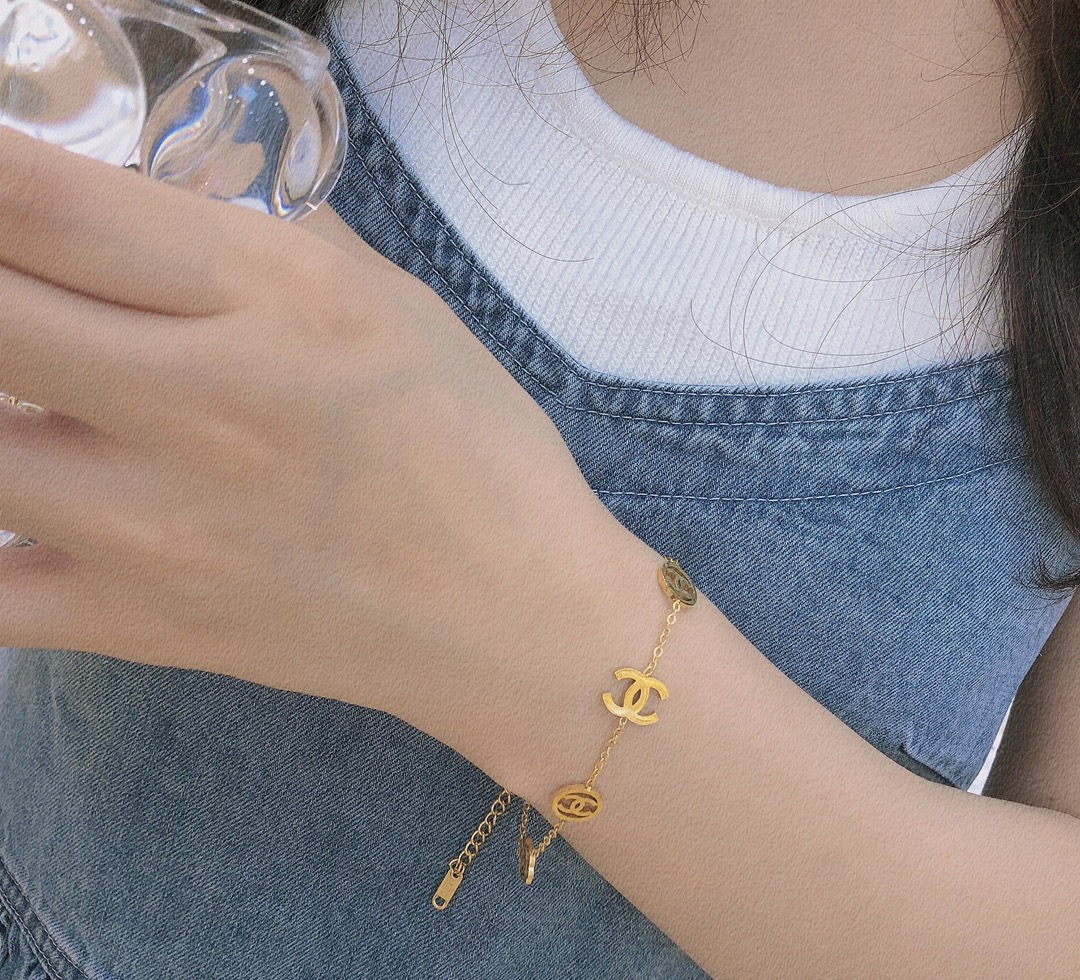 Replica CHANEL Bracelet