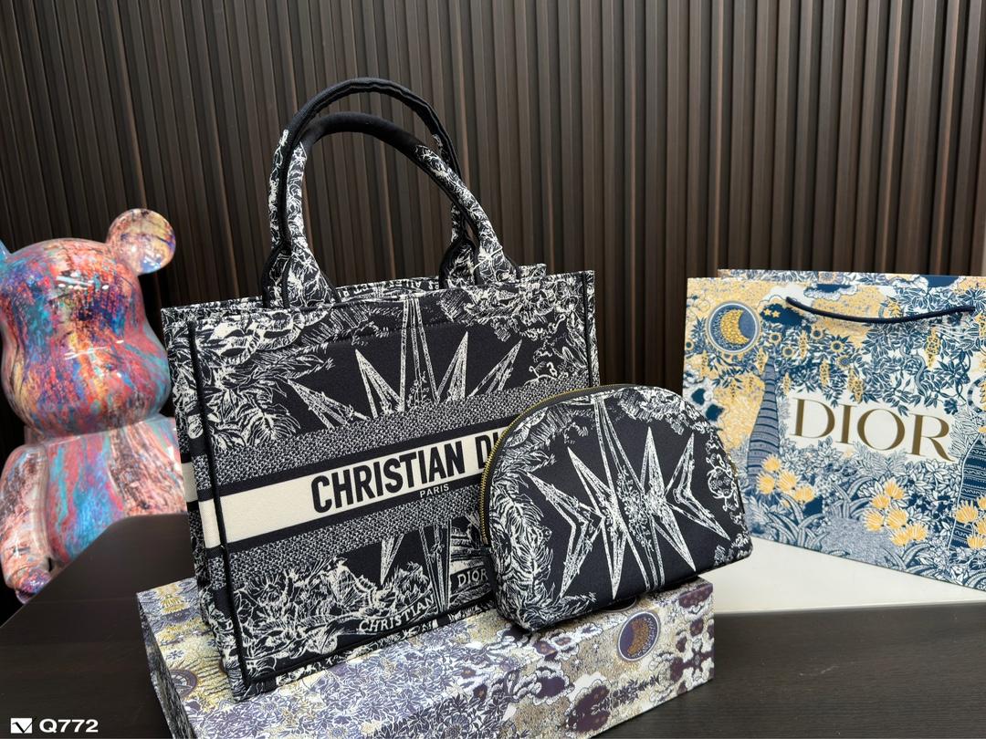 Replica Dior Bag  26*33CM/39*33CM