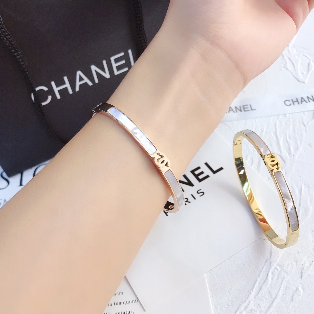 Replica CHANEL Bangle