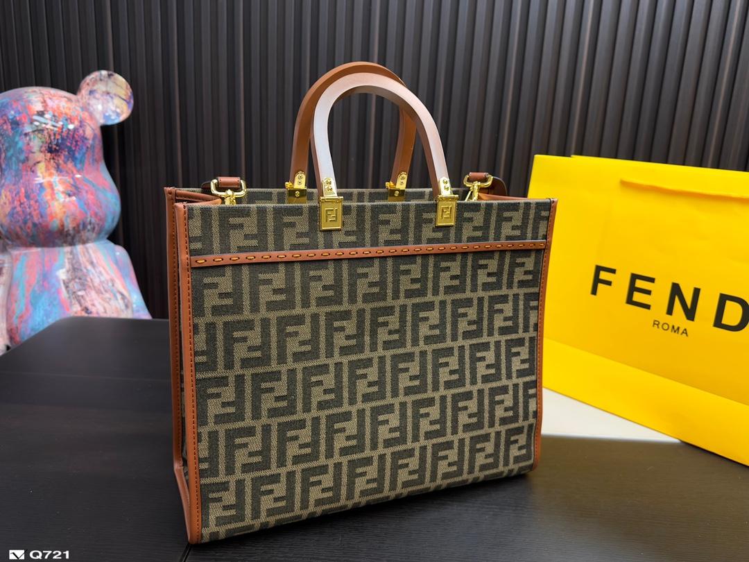 Replica Fendi Bag 22*22CM/34*29CM