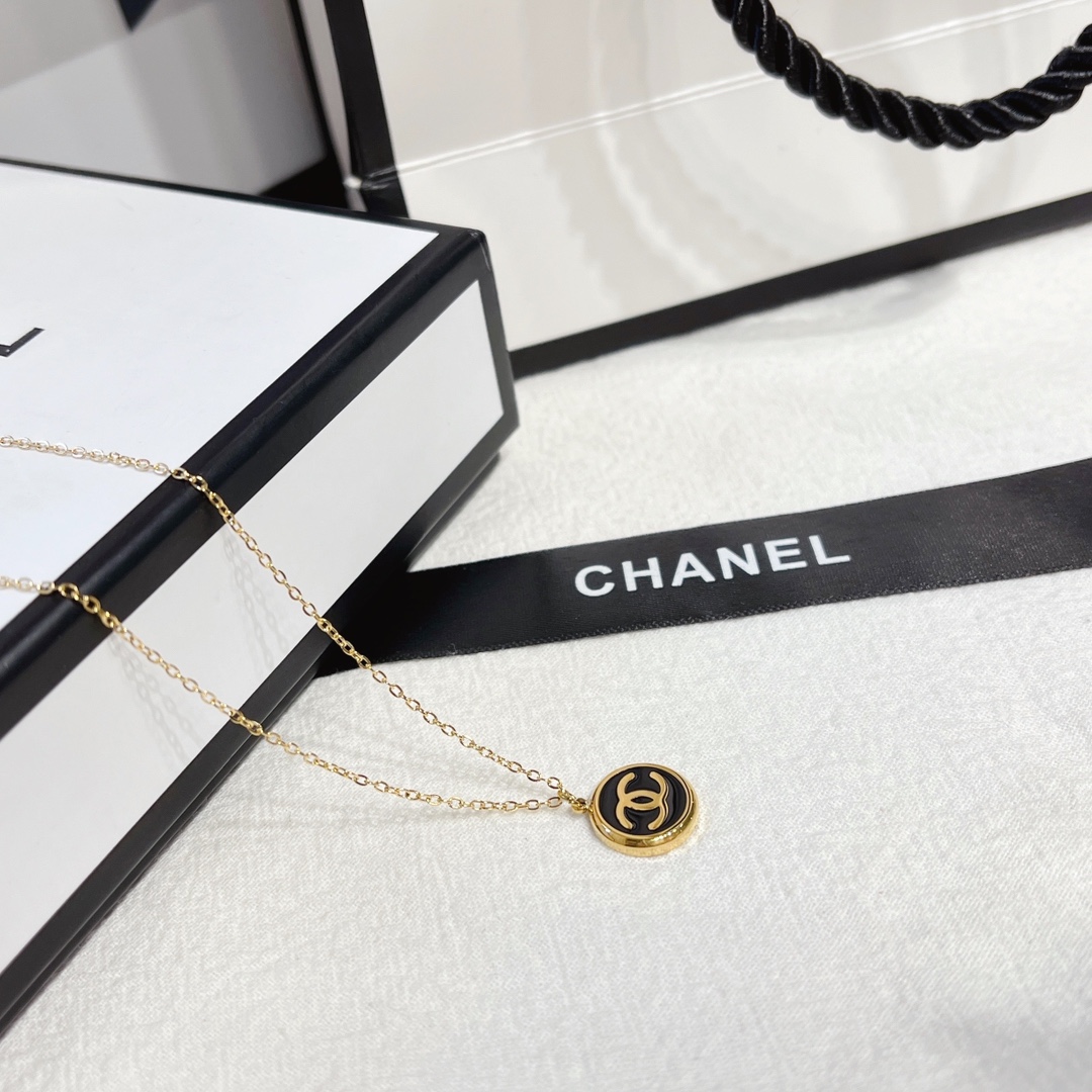 Replica CHANEL Necklace