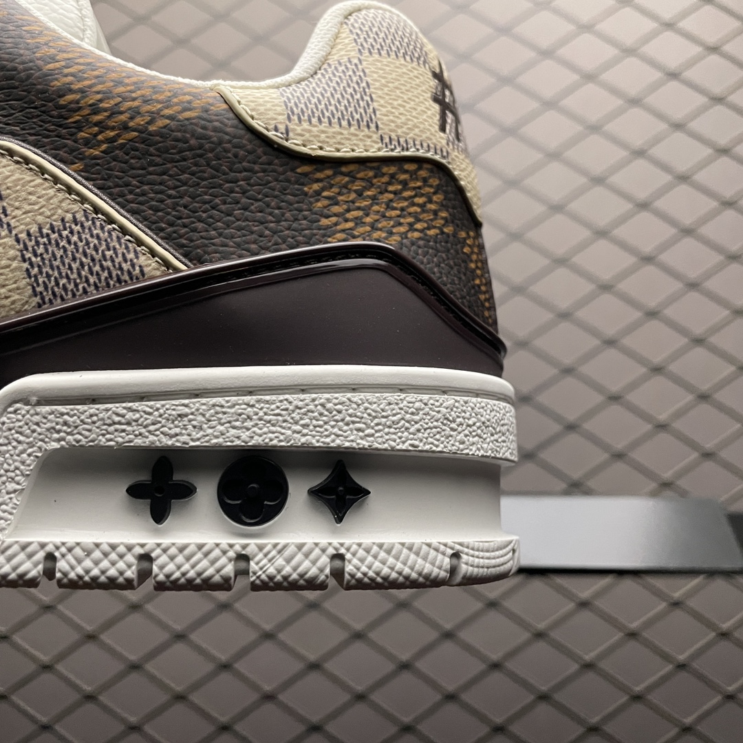 Replica Louis Vuitton Shoe Louis Vuitton LV Trainer Classic Color size 39-45