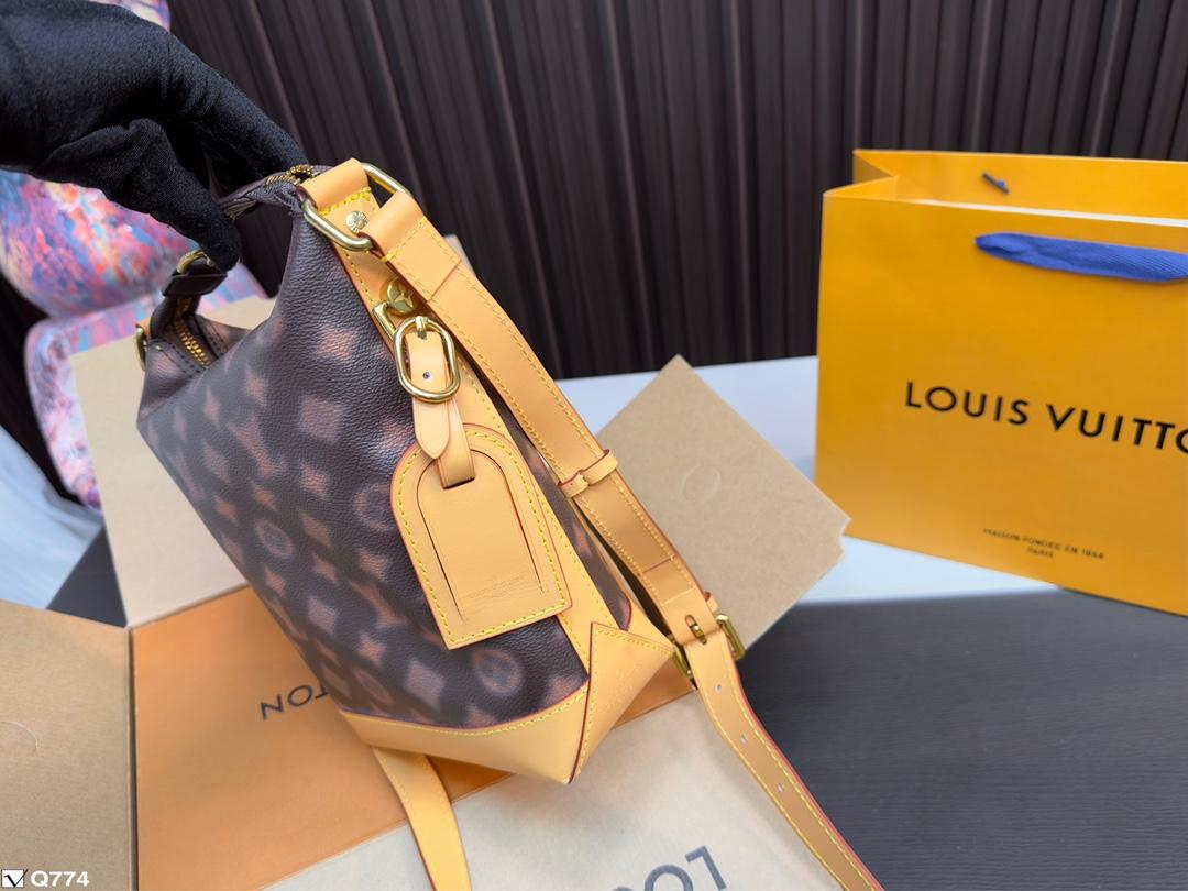 Replica Louis Vuitton Bag 22*18CM
