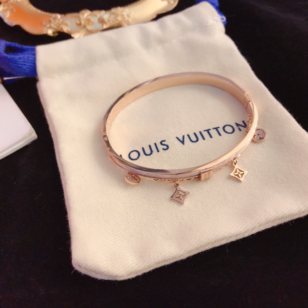 Replica LOUIS VUITTON Bangle