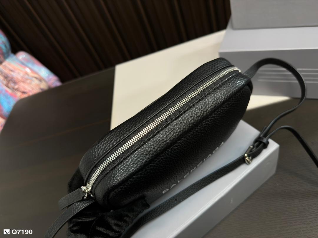Replica Balenciaga Bag 21*14CM
