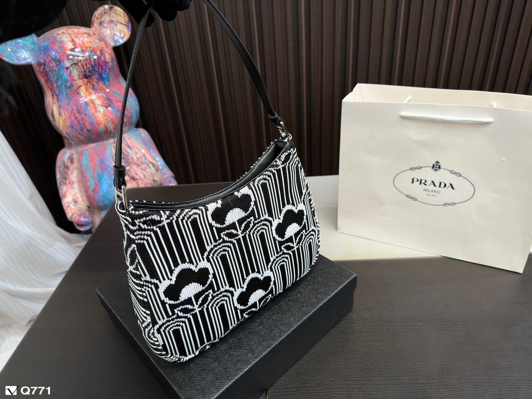 Replica Prada Bag 27*18CM