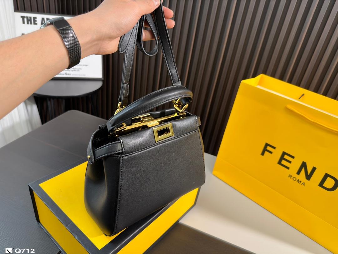 Replica Fendi Bag 20*19CM