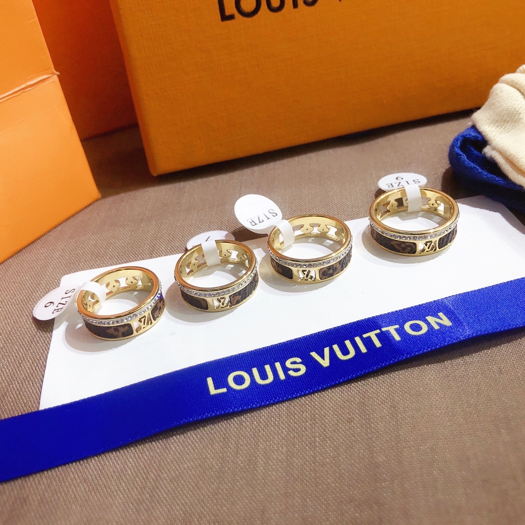 Replica LOUIS VUITTON Ring