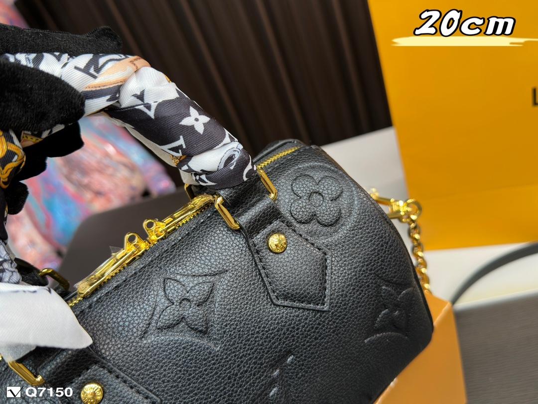 Replica Louis Vuitton Bag 13*CM