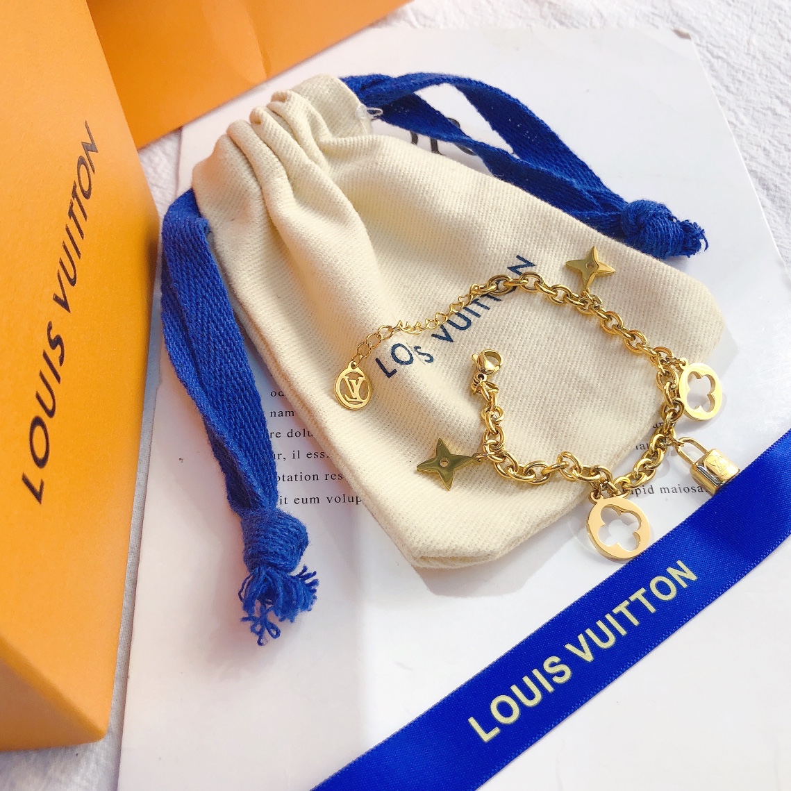 Replica LOUIS VUITTON Bracelet