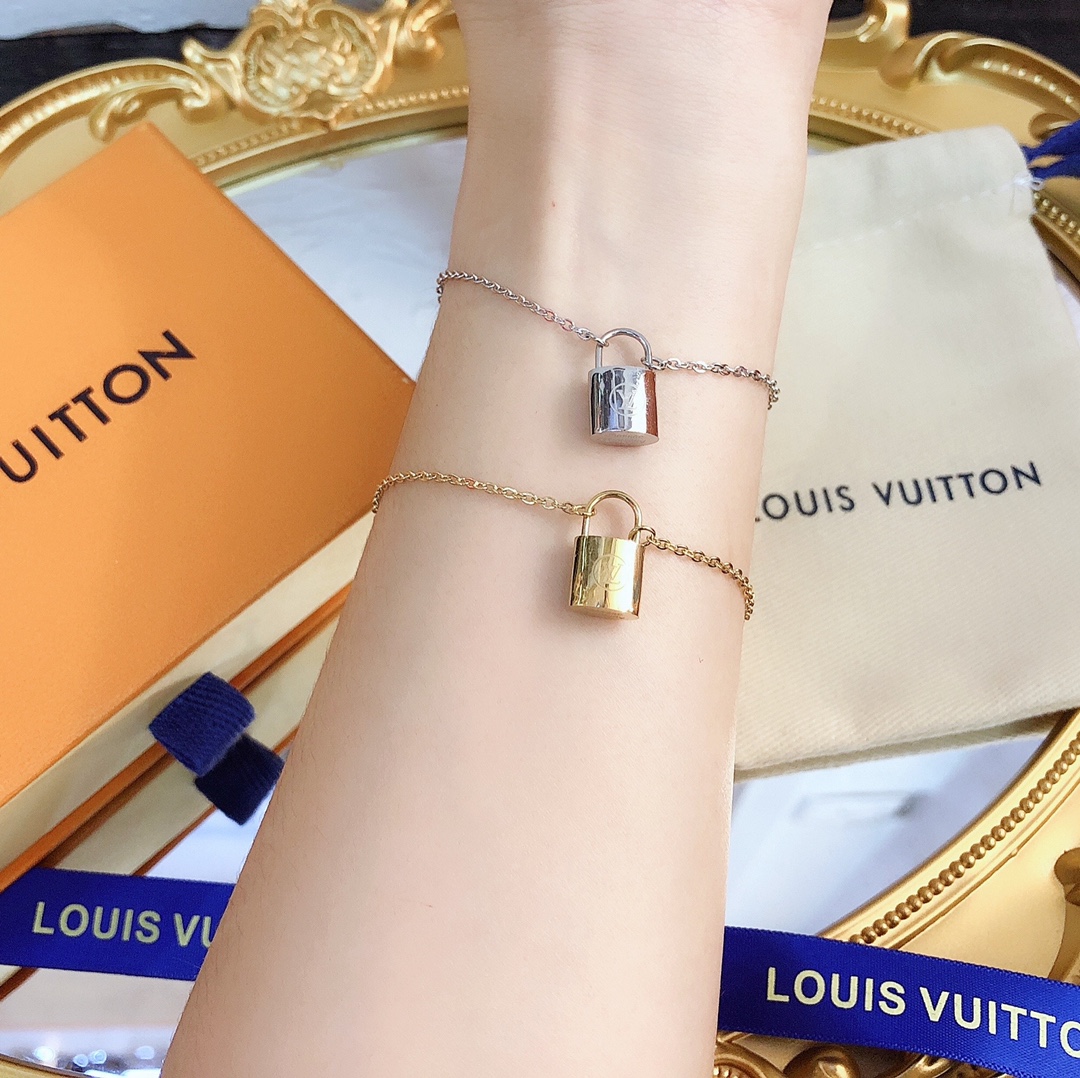 Replica LOUIS VUITTON Bracelet