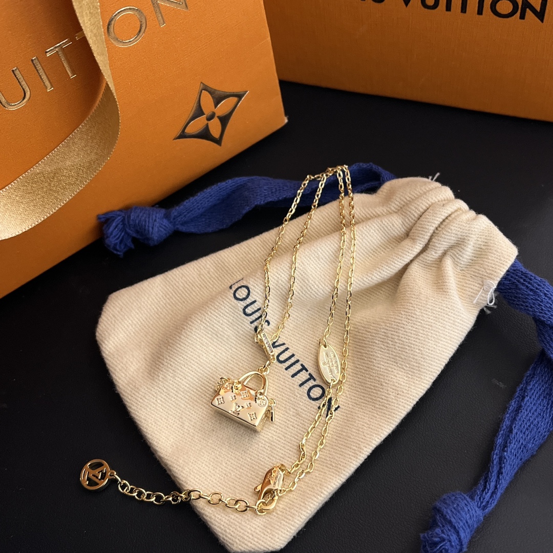 Replica LOUIS VUITTON Necklace