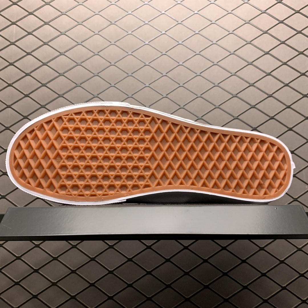 Replica Louis Vuitton Shoe Vans Style 36 Low LV Size 35-44