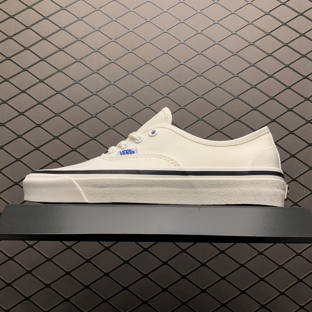 Replica Vans Shoe Vans Authentic 35-44 5309C