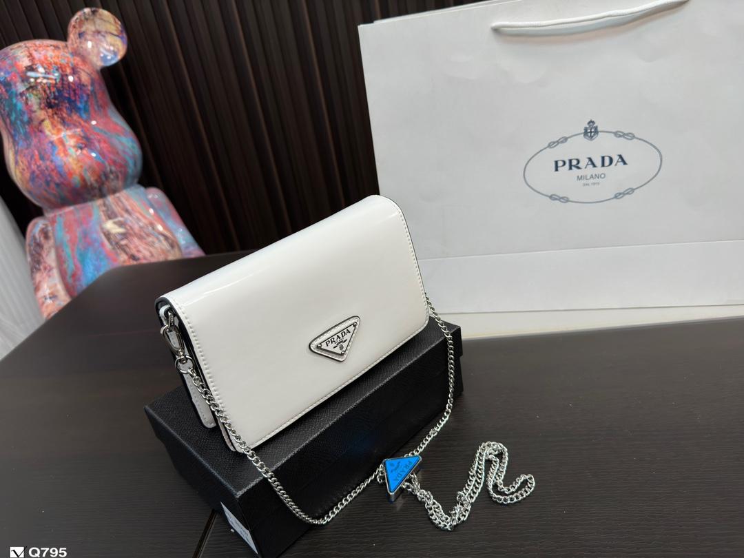 Replica Prada Bag 18*12CM