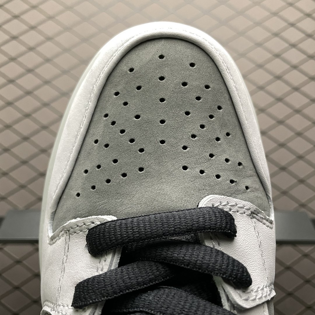 Replica Nike Dunk SB Shoe Nike SB Dunk Low VX1000 Camcorder CV1659-001 36-46