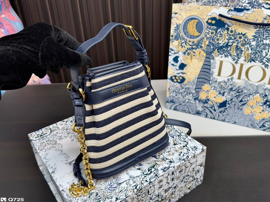 Replica Dior Bag  24*24CM/17*17CM