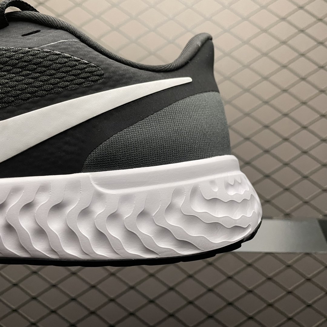 Replica Nike Shoe Nike Revolution 5  BQ3204-002  BQ3207-002 36-44