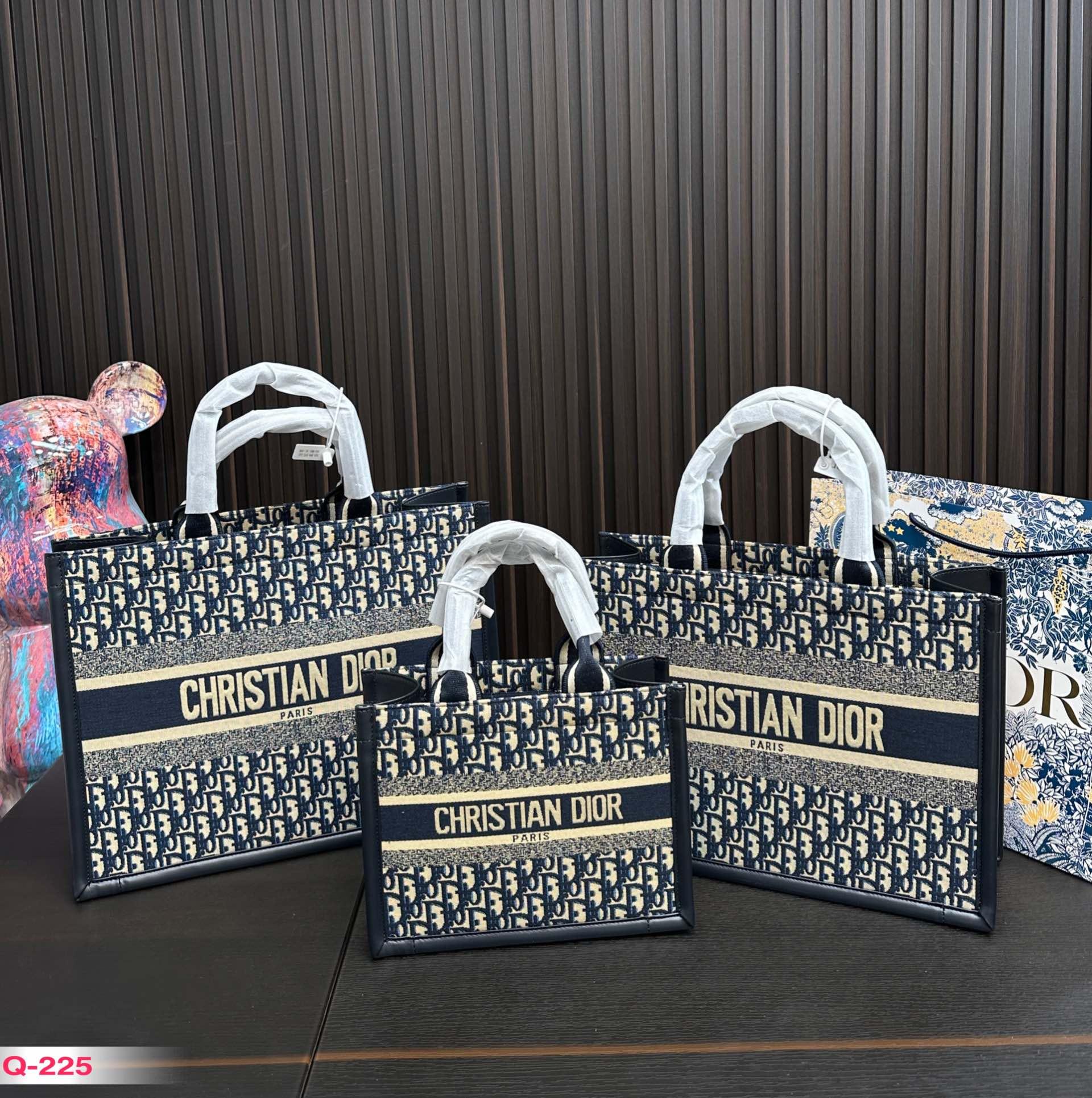 Replica Dior Bag  25*20CM/35*27CM/38*30CM