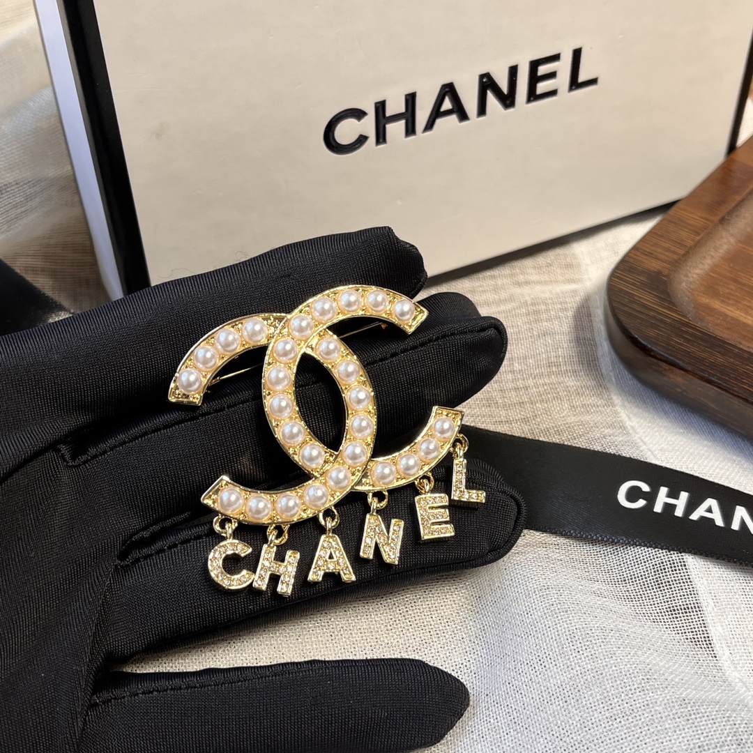 Replica CHANEL Brooch