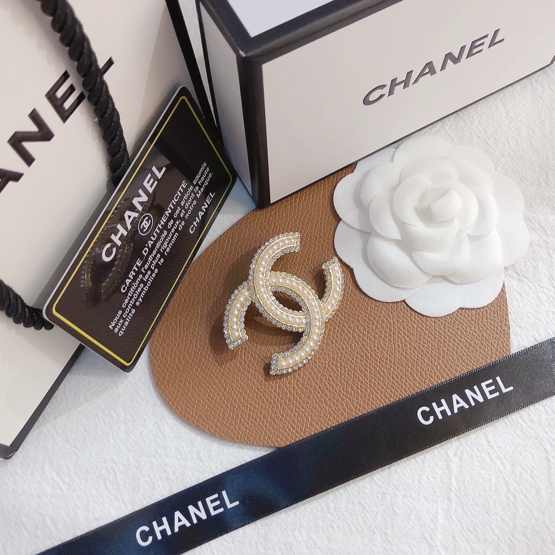 Replica CHANEL Brooch