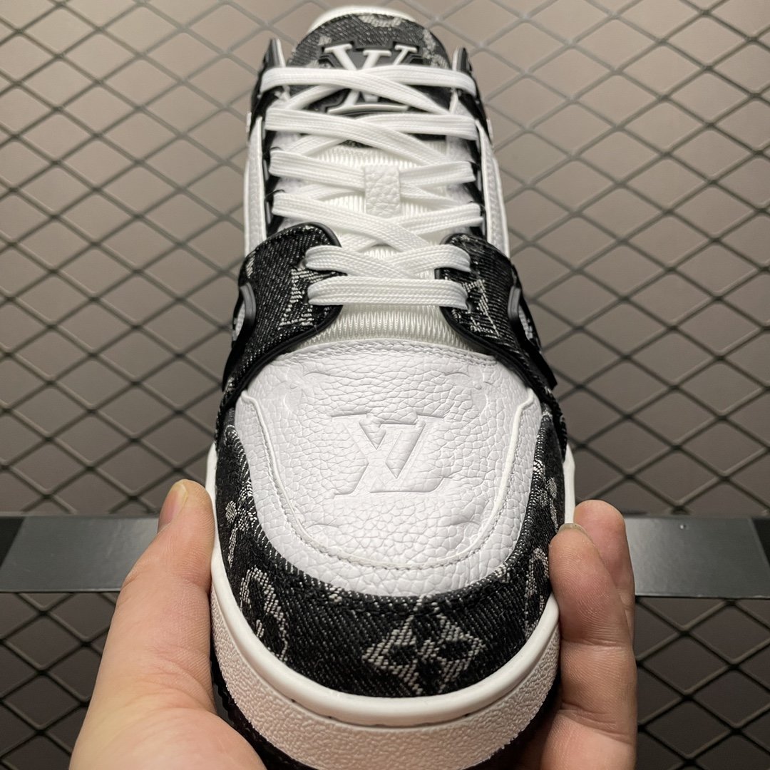 Replica Louis Vuitton Shoe Louis Vuitton Trail Sneaker LV BLACK SIZE 38-45_01886