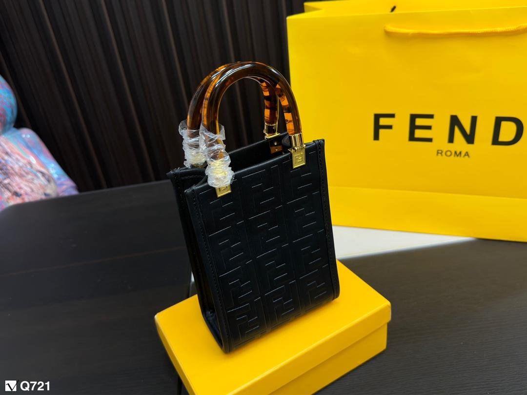 Replica Fendi Bag 12*18CM