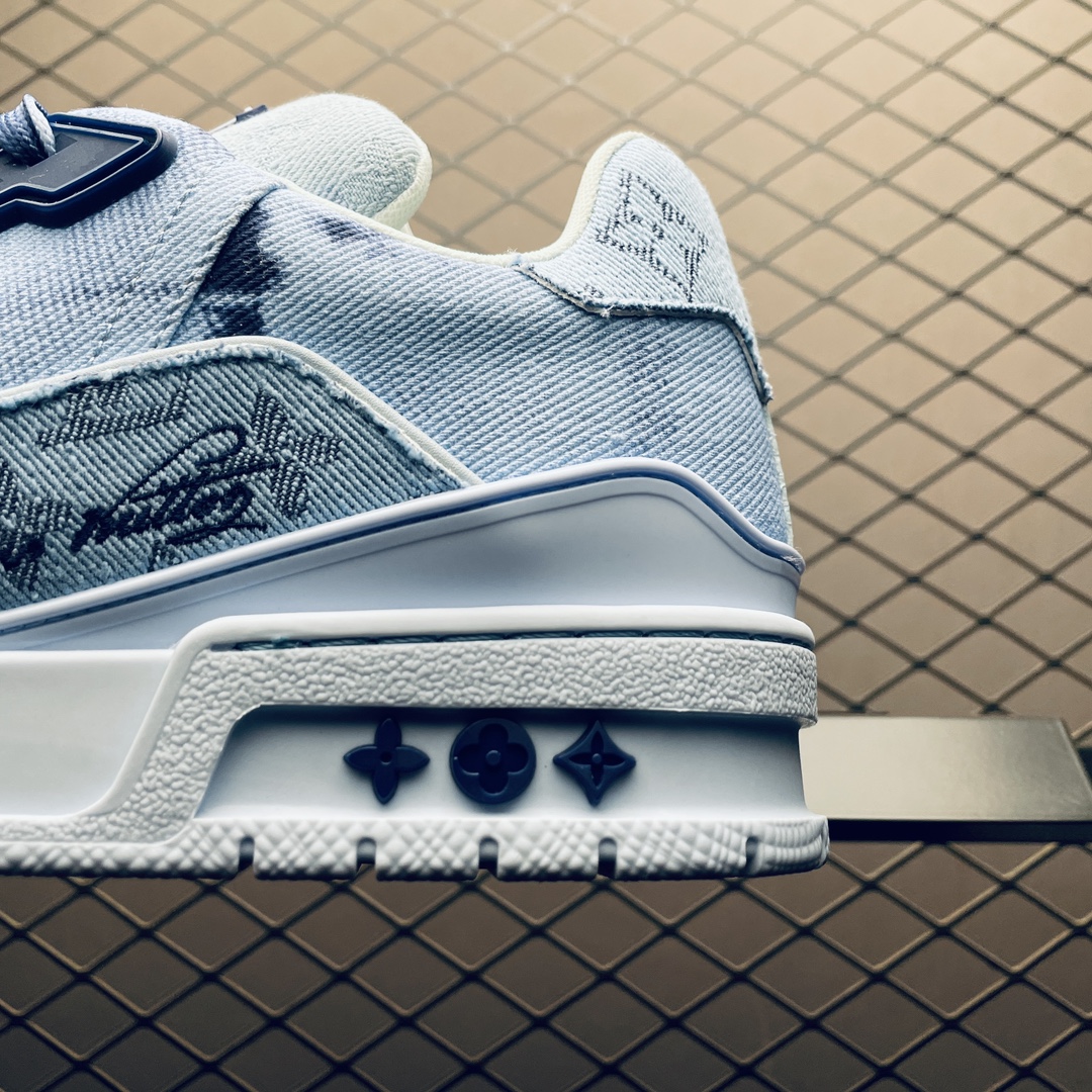 Replica Louis Vuitton Shoe Louis Vuitton  LV Trainer