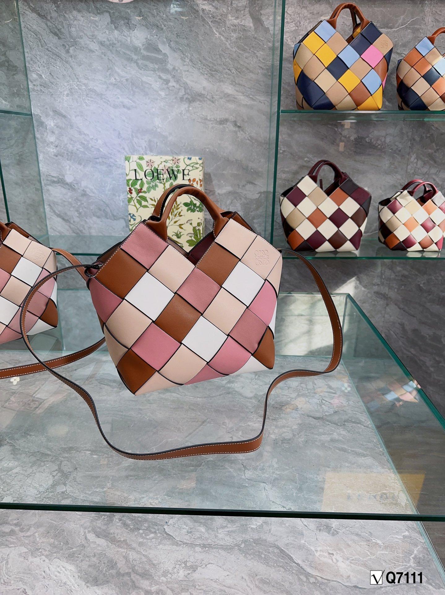 Replica LOEWE Bag 19*17CM/24*20CM