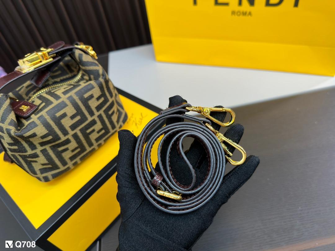 Replica Fendi Bag 14*9CM