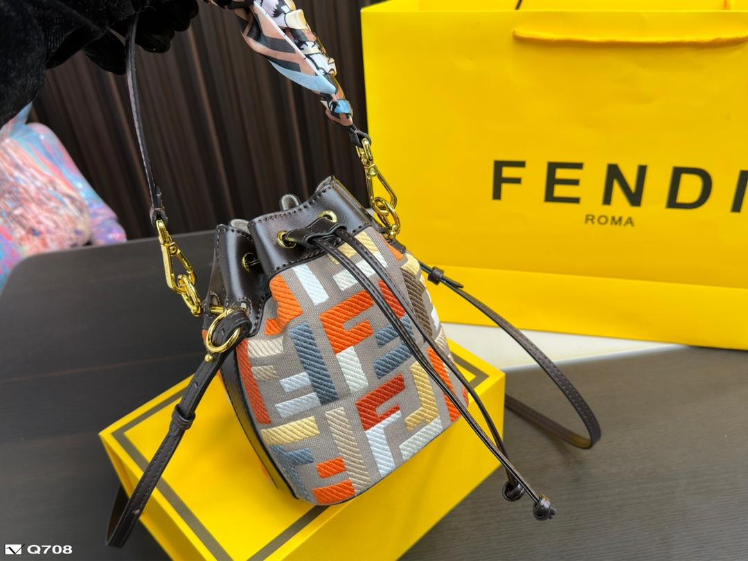 Replica Fendi Bag 12*17CM