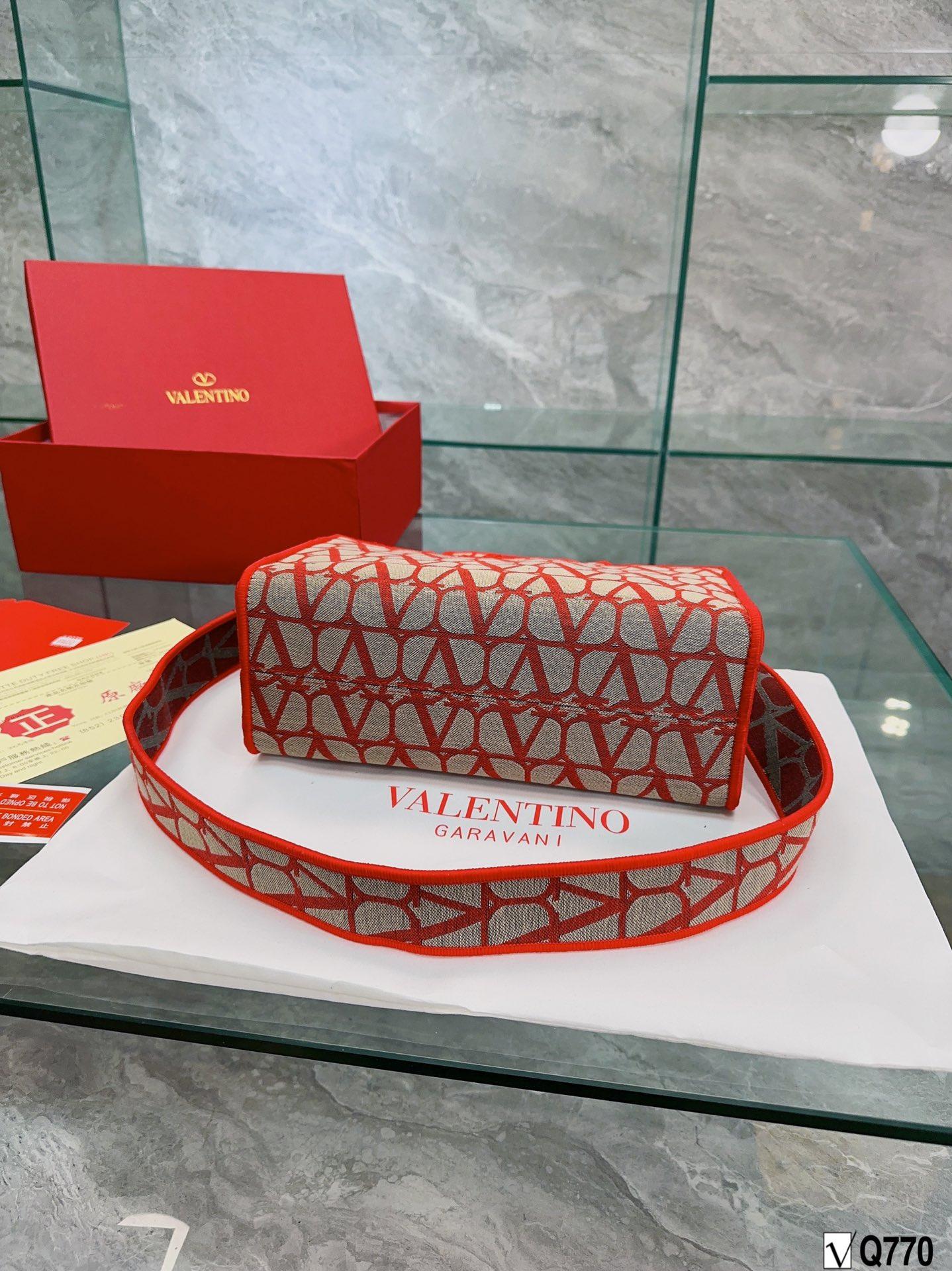 Replica Valentino Bag 28*18CM