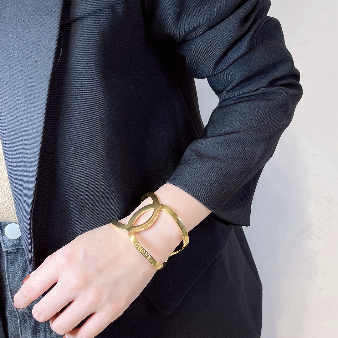 Replica CHANEL Bangle