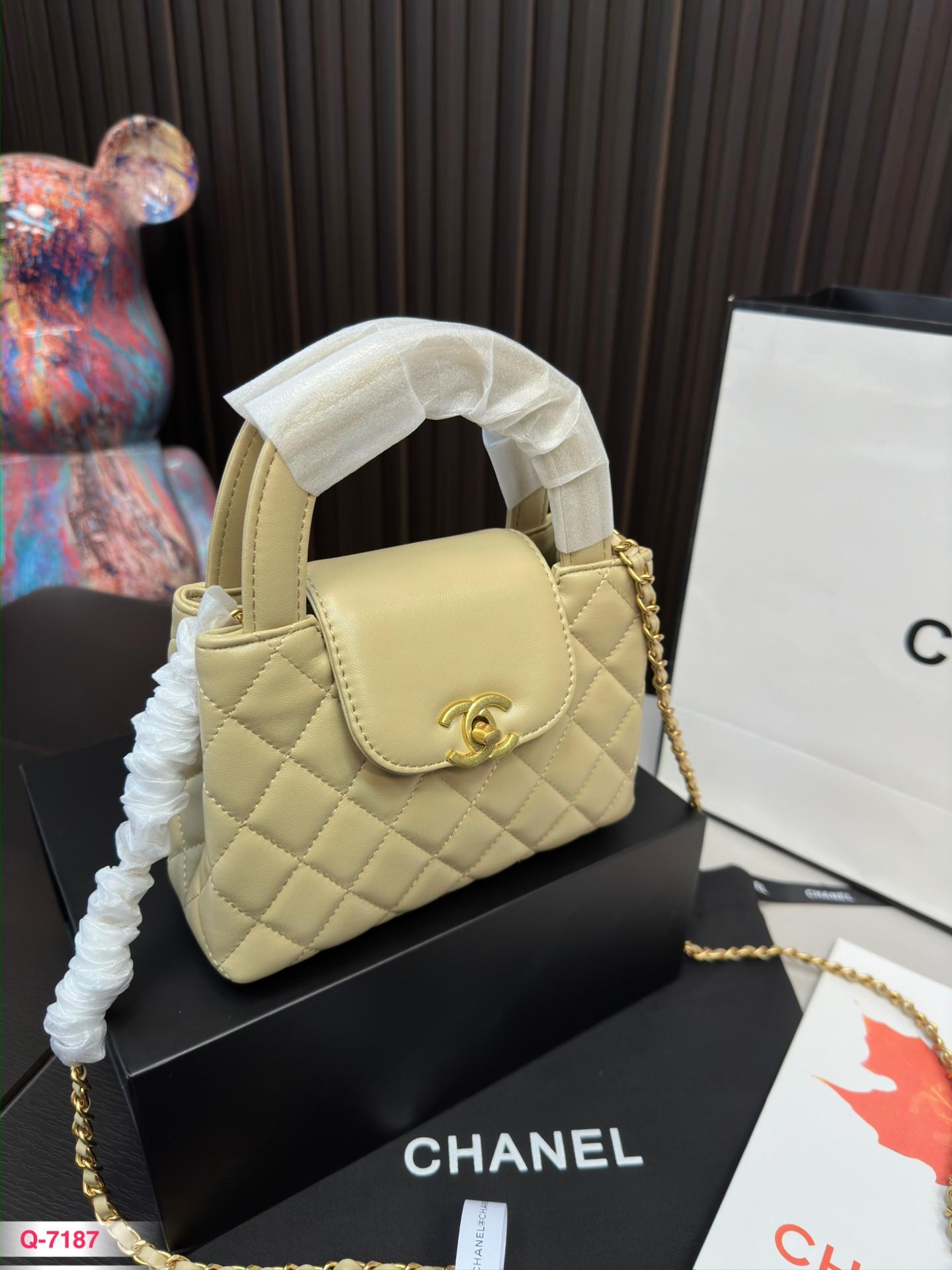 Replica Chanel Bag 14*19CM