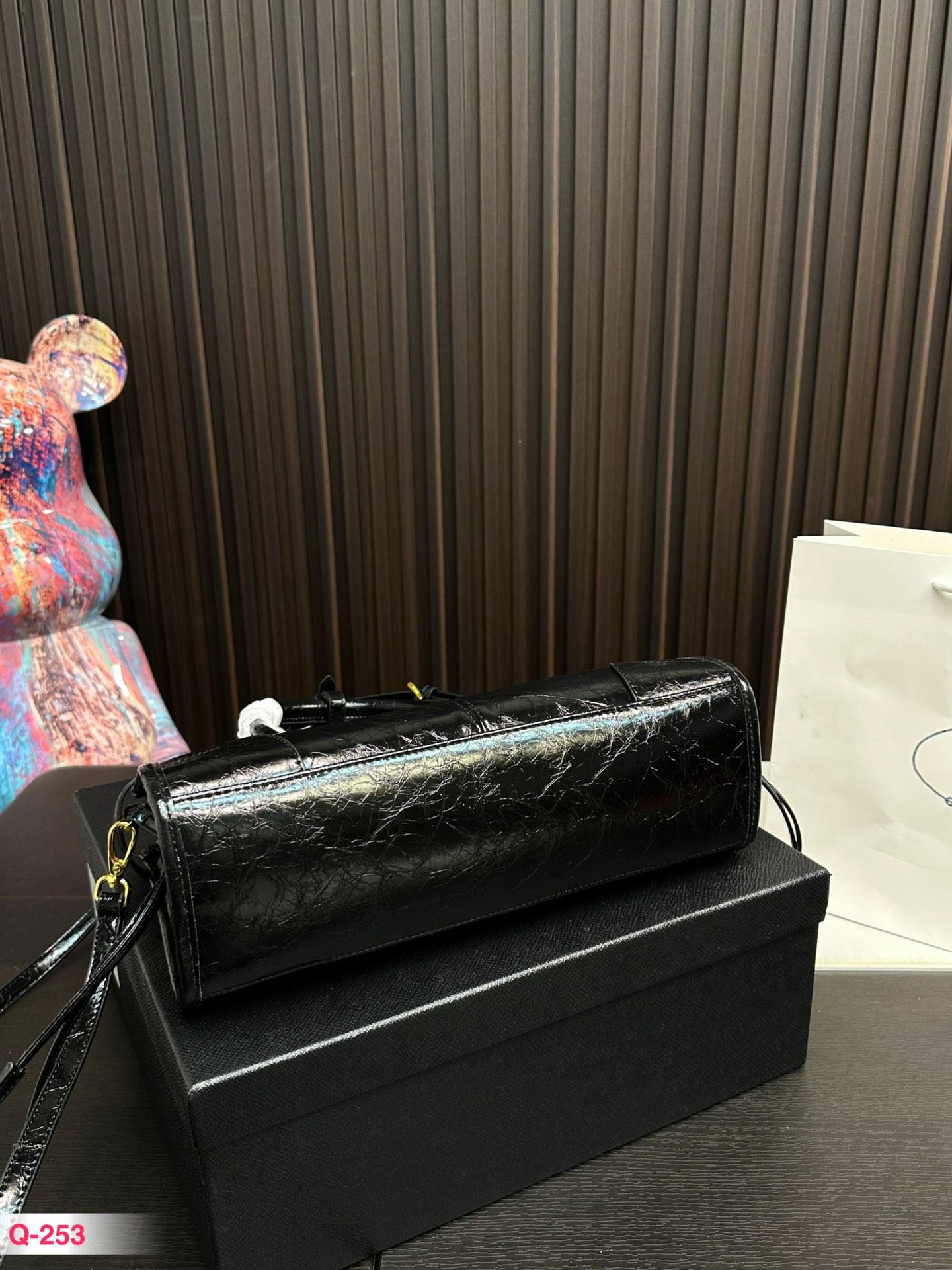 Replica Prada Bag 15*32CM
