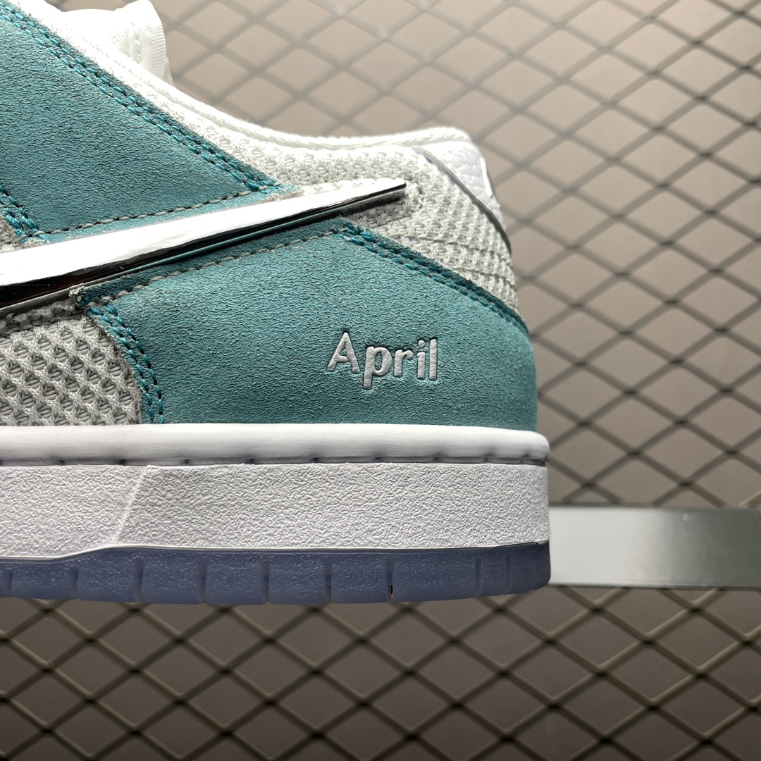 Replica Nike Dunk SB Shoe April Skateboards x Nike SB Dunk Low FD2562-400 Size 36-47.5