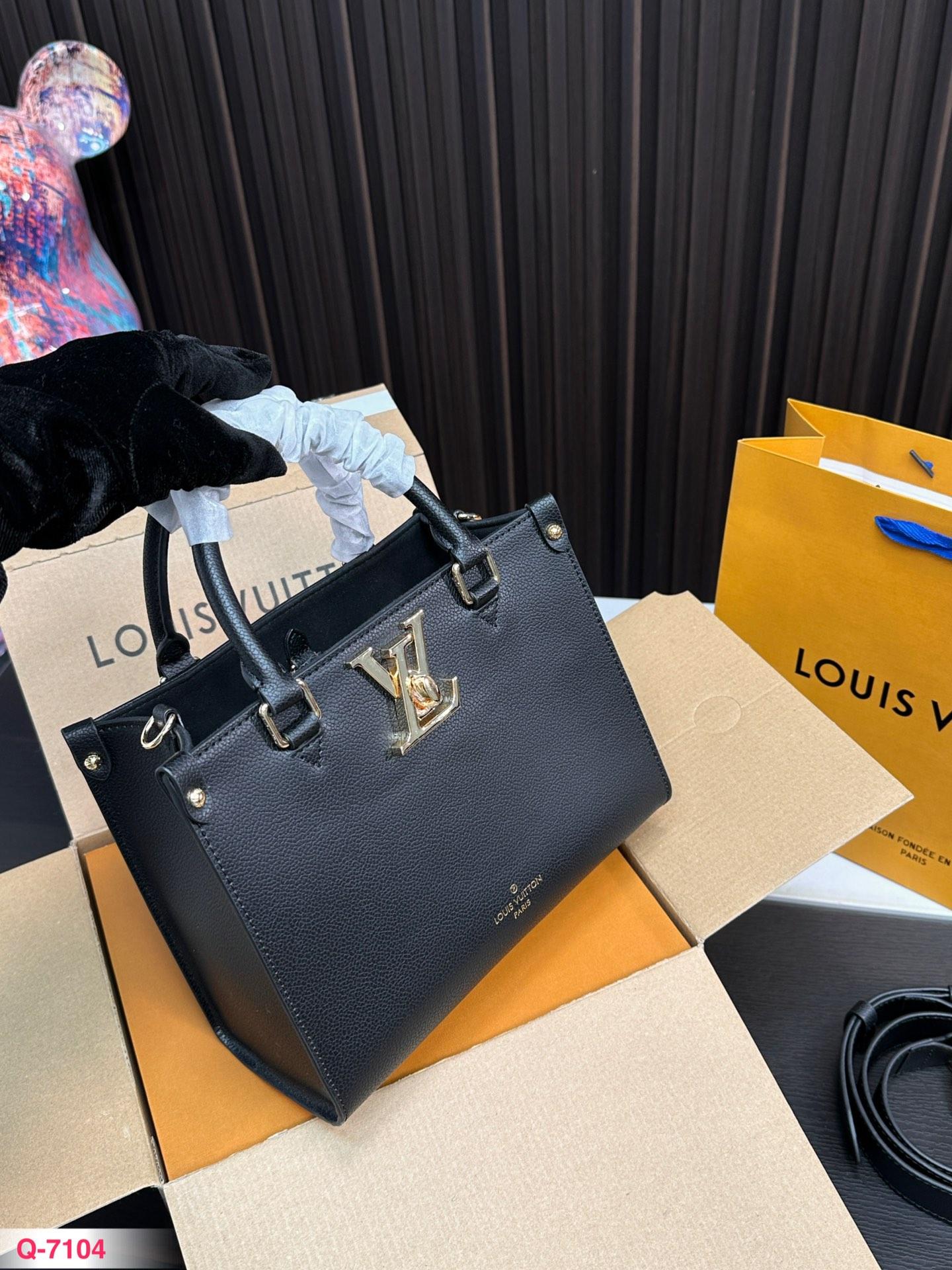 Replica Louis Vuitton Bag 23*18CM